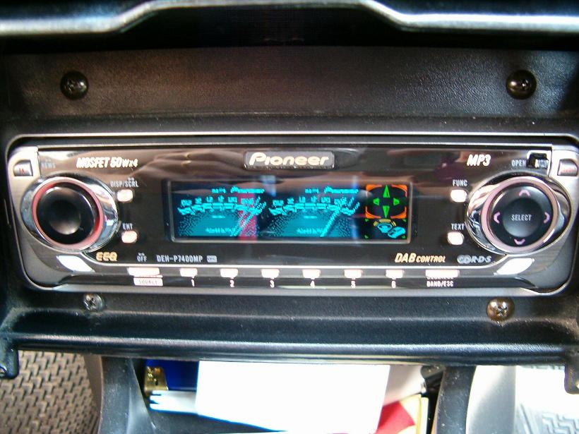 Vendo piooner DEH7400 MP MP·, OEL DISPLAY ETC...