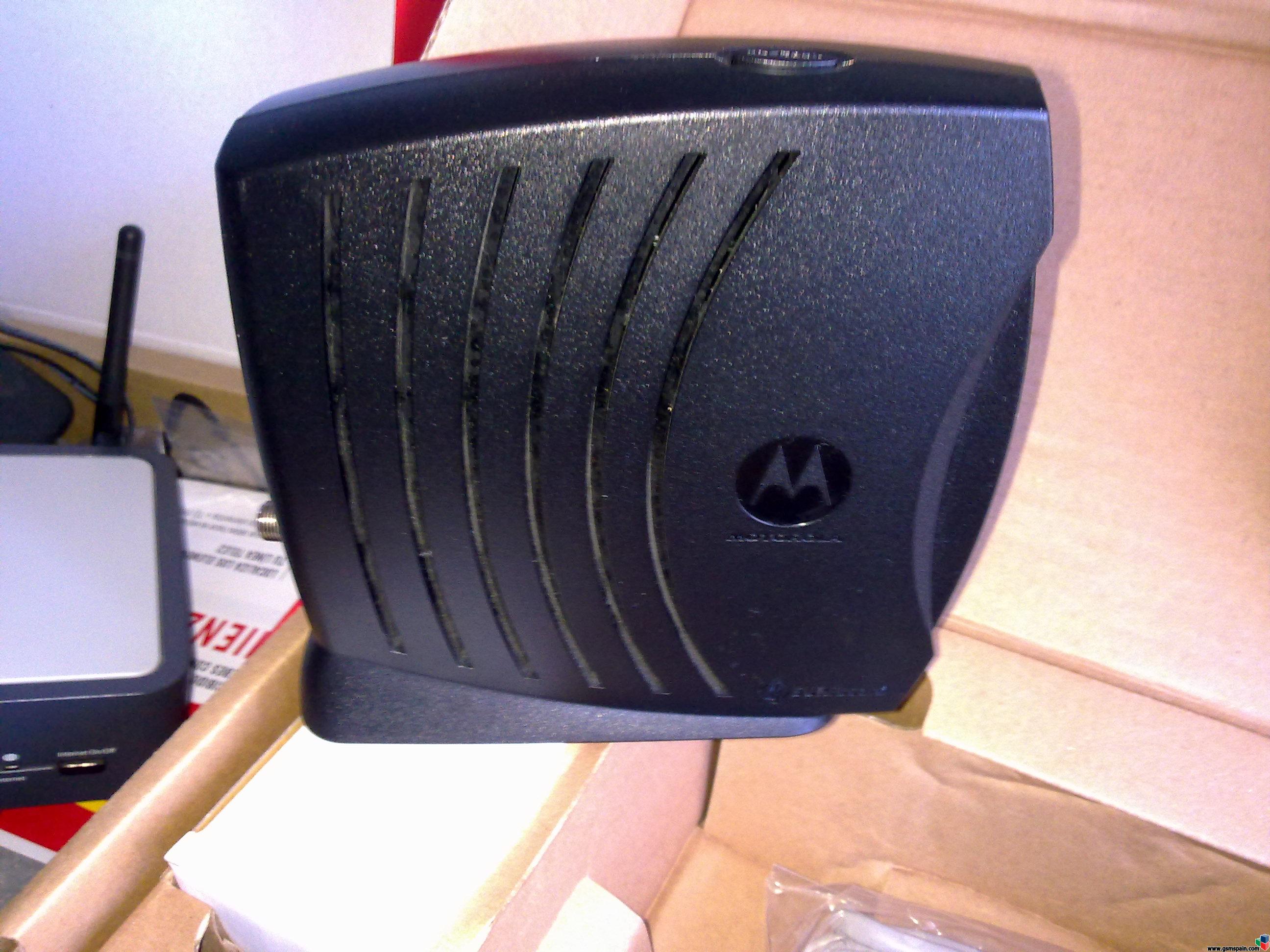 vendo CABLE-MODEM ROUTER WIFI THOMSON TCW710 + regalo