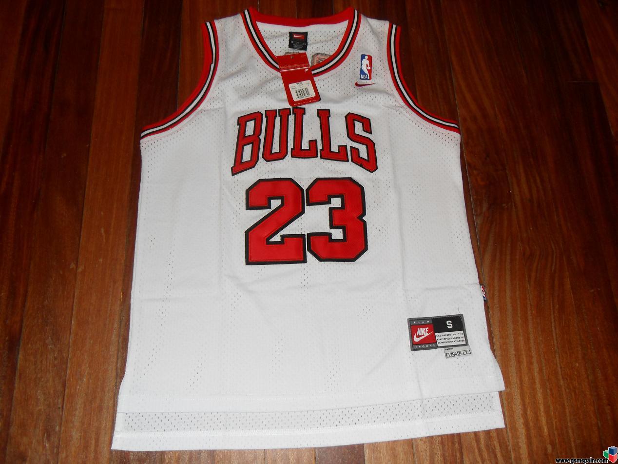 Camiseta Chicago Bulls Michael Jordan Talla S, 2 modelos blanca y negra