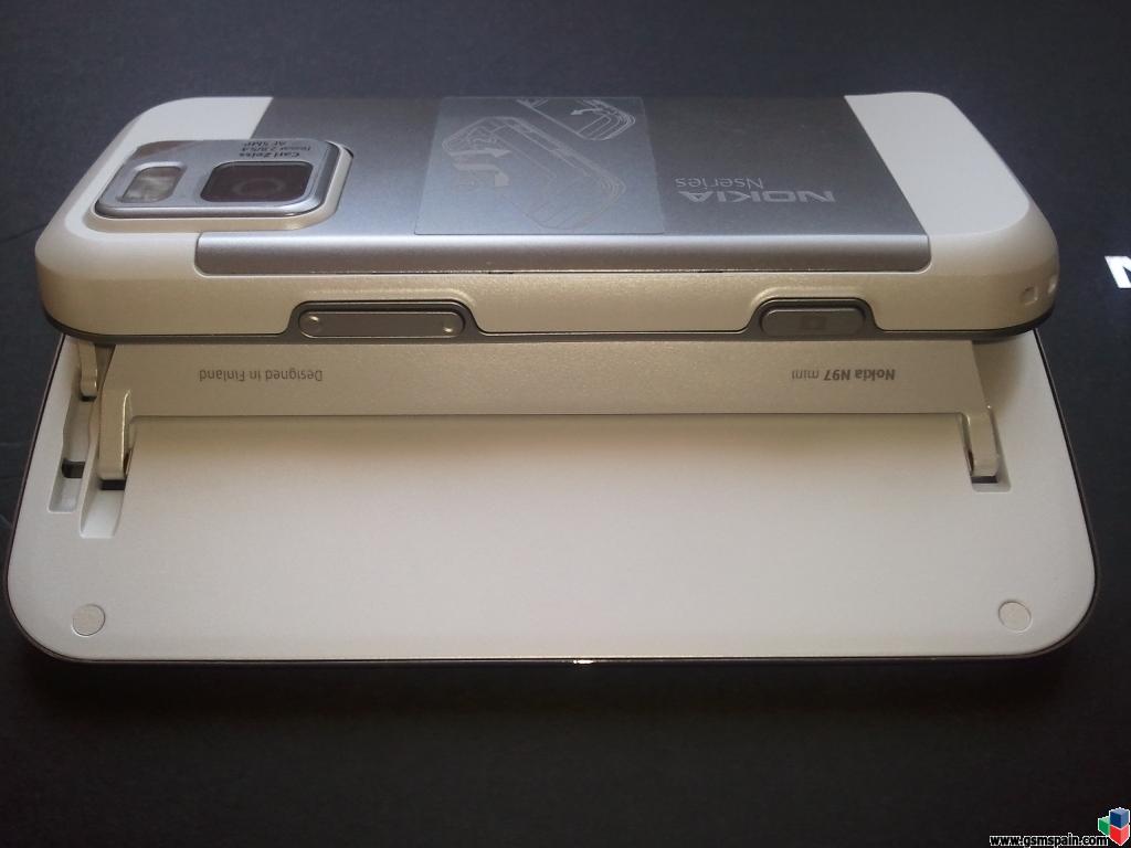 Ya aparece en la web de Yoigo el Nokia N97 Mini y con un error en el precio.