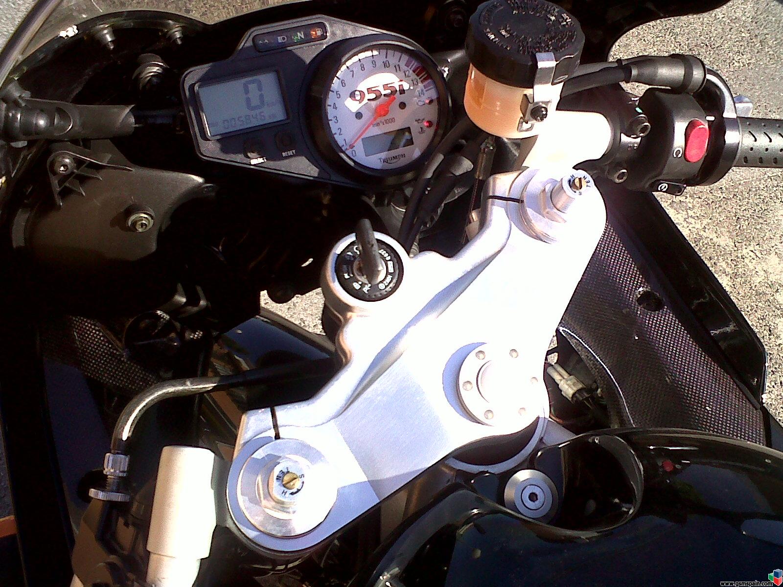 [COMPRO] Vendo moto Triumph Daytona Centennial Edition 5000km