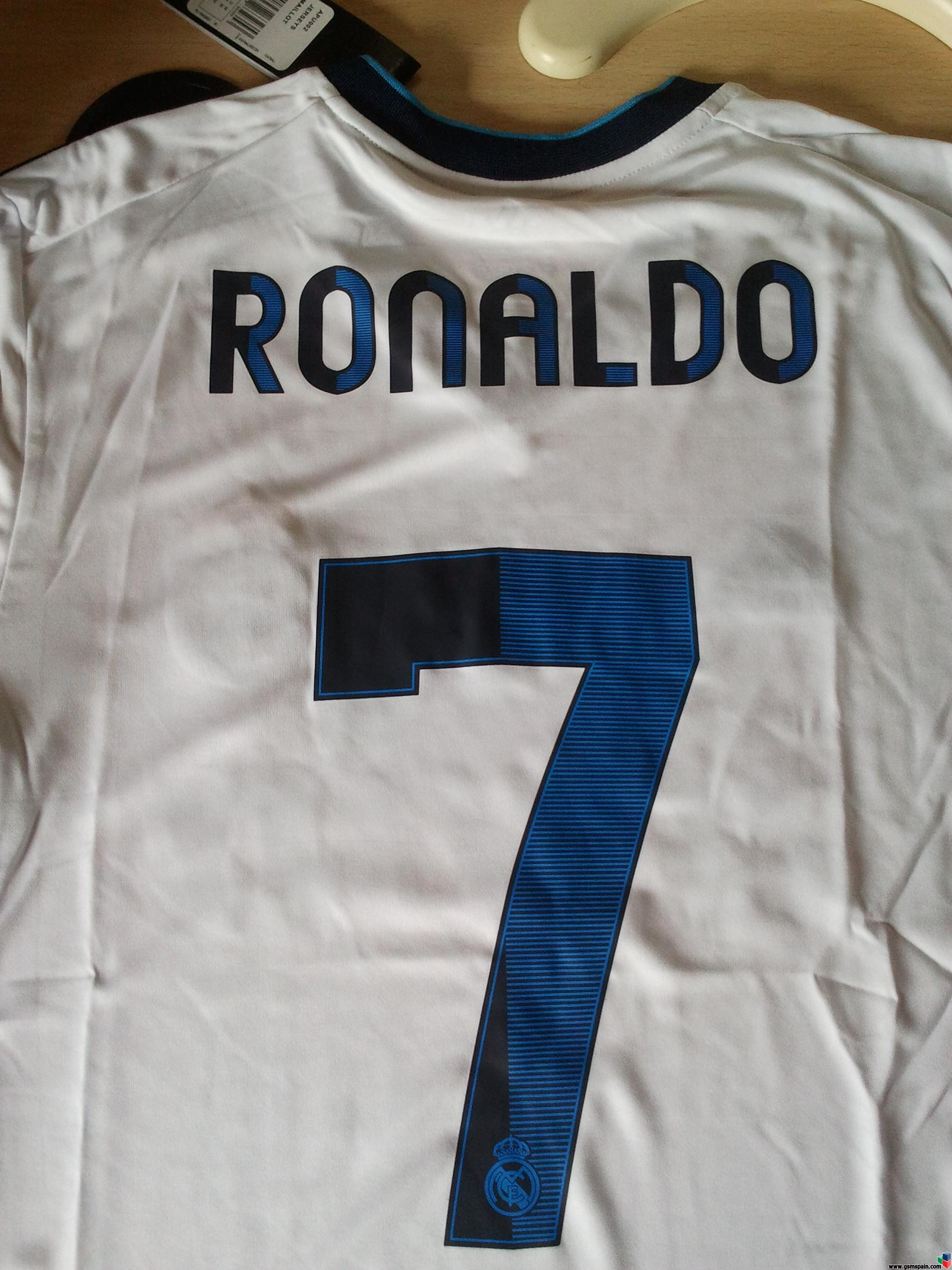 [VENDO] Camisetas R.Madrid (escudo bordado, 110 aos, las 3 equipaciones, rayitas verticales)