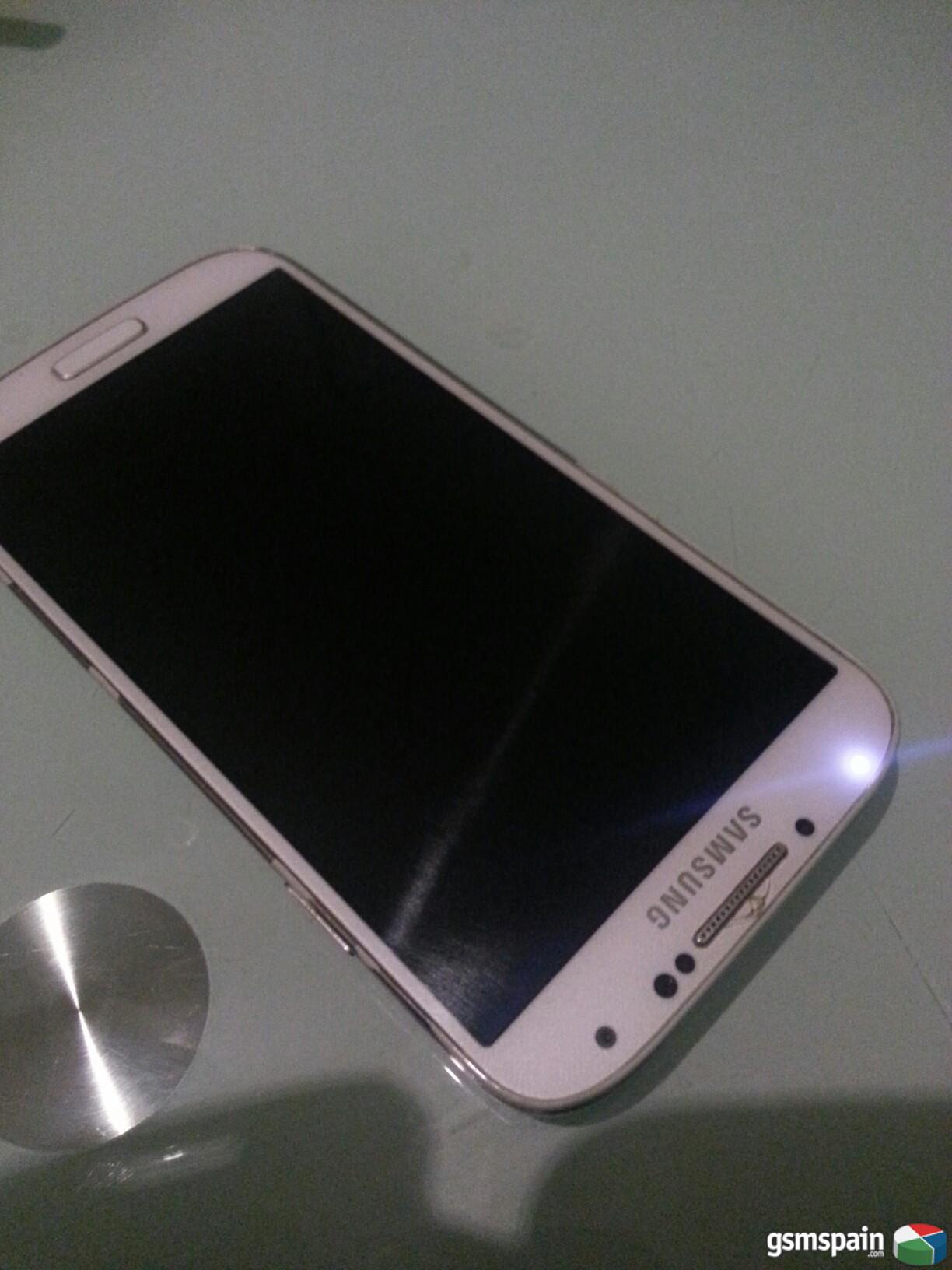 [VENDO] Samsung Galaxy S4 Libre Blanco + otra bateria + cargador externo y + extras!