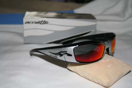 Gafas de sol Arnette COMPLETAMENTE NUEVAS!