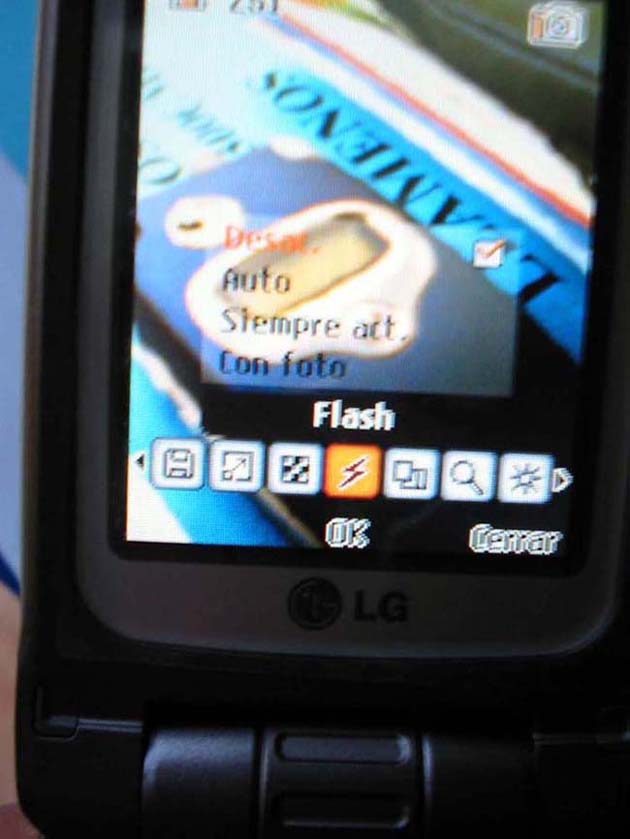 Review LG U8210