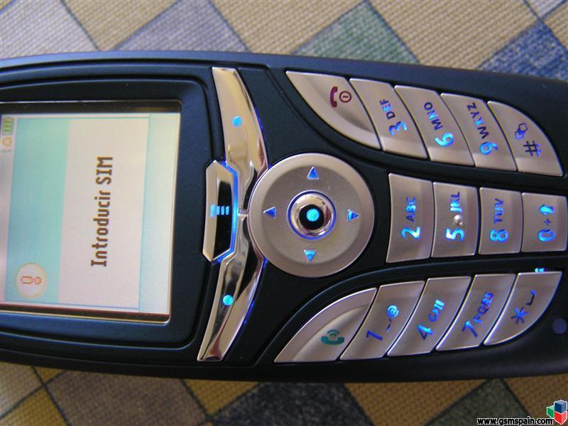 <<VENDO>> Motorola C390 Nuevo; Bluetooth, tribanda, tonos mp3, miniUSB = 30g.i!!!!!!