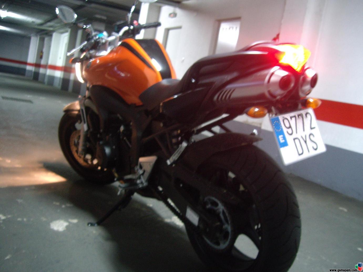 yamaha fz6 n modelo 2006 no llega a 6000 km naranja y negra.. 100cv pasa y disfruta